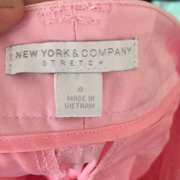 New York & Company pink capris! - Picture 3 of 3
